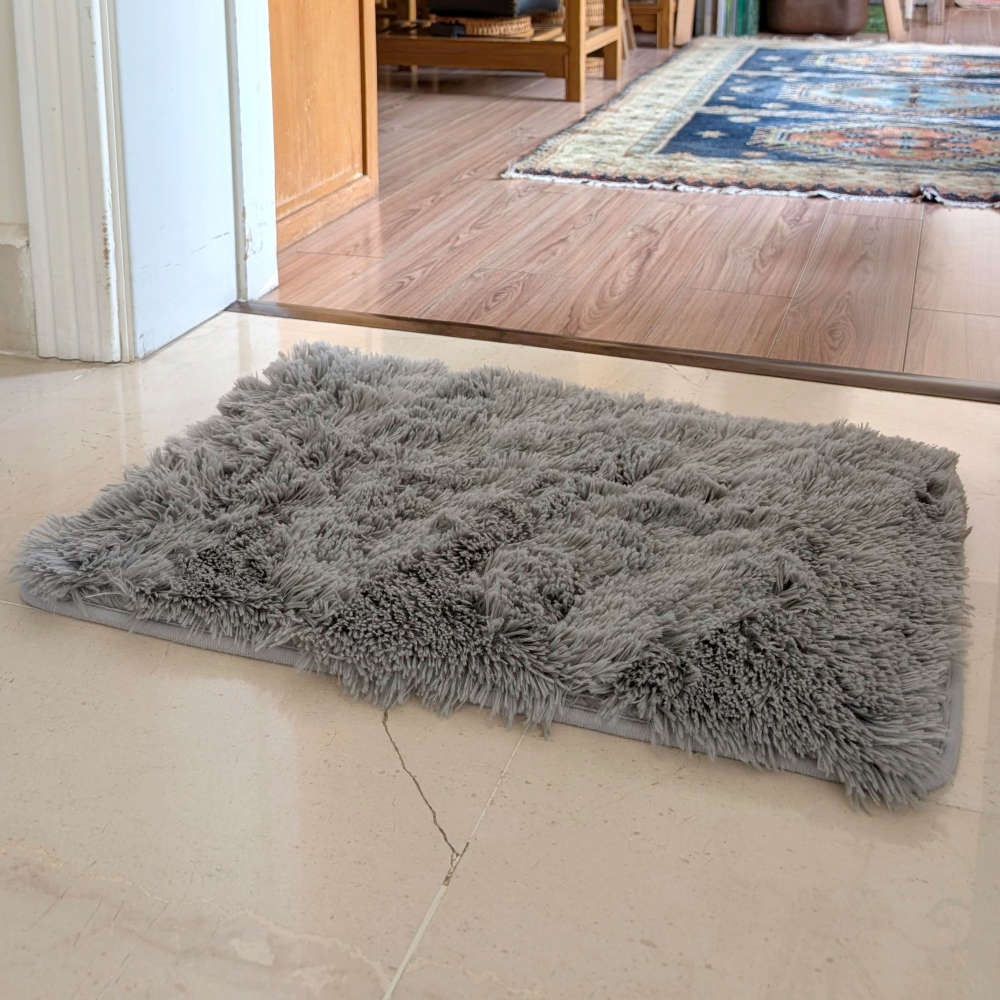 Floor Mat Gray Poly-Fur 43cm x 61cm