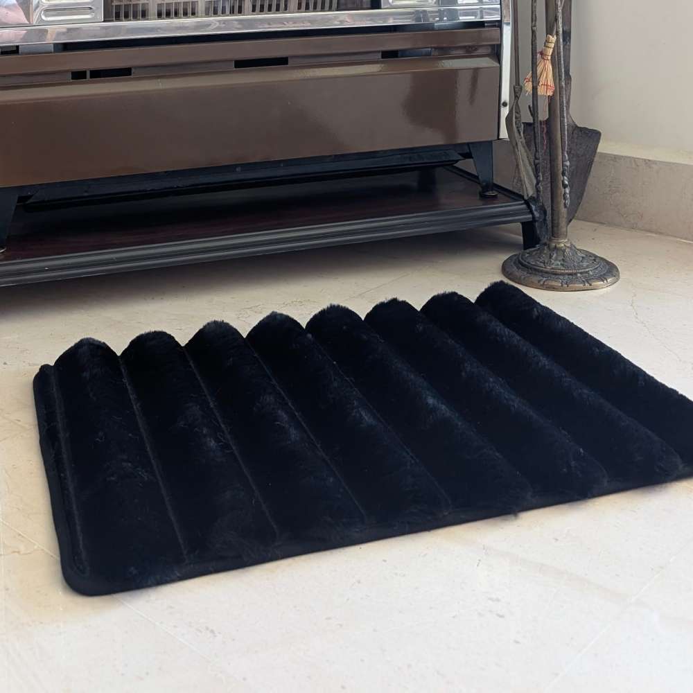 Floor Mat Black Wavy 43x61cm