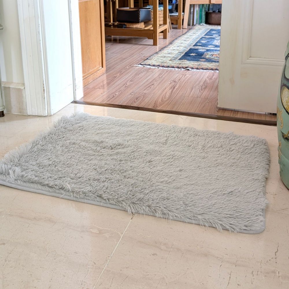 Floor Mat Light Gray Poly-Fur 50cm x 76cm