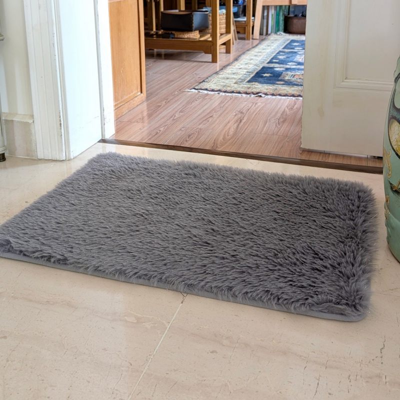 Floor Mat Gray Poly-Fur Shiny 50cm x 76cm