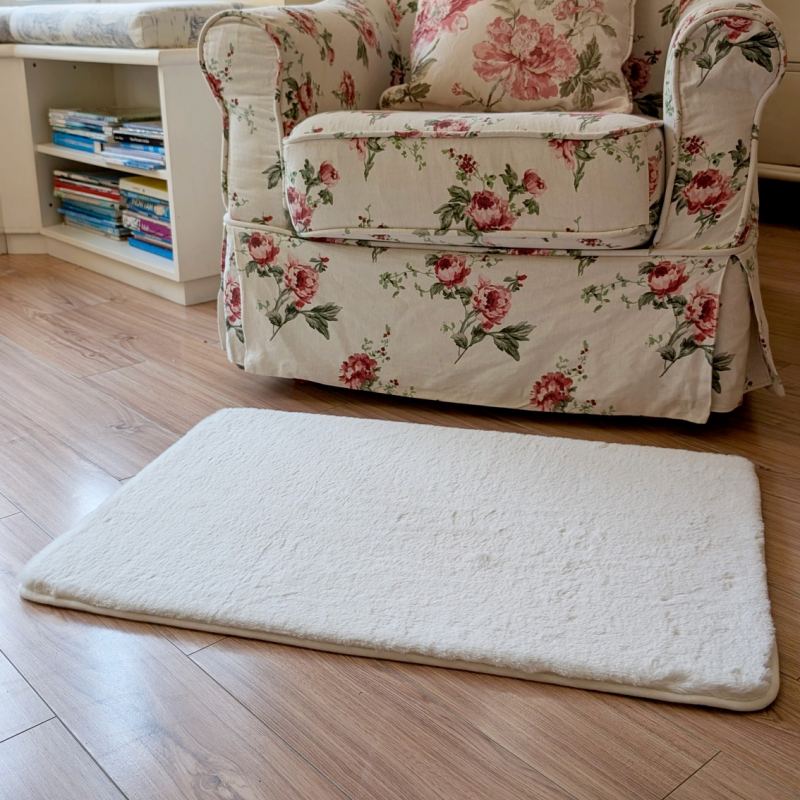 Floor Mat White Rabbit Fur 50cm x 76cm