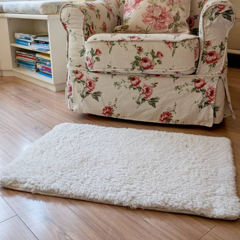 Floor Mat White 50cm x 76cm