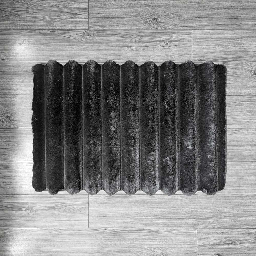 Floor Mat Black Wavy 50cm x 76cm