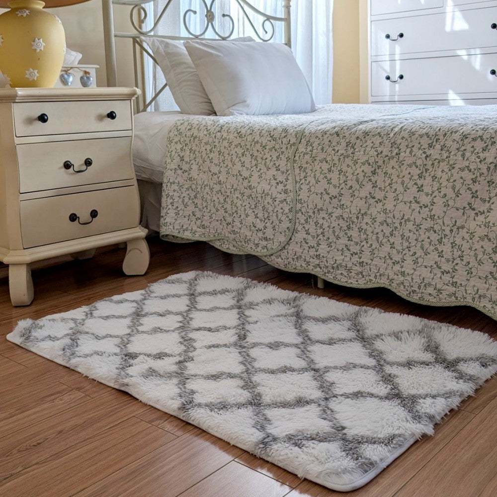 Floor Mat White Pattern 68cm x 106cm