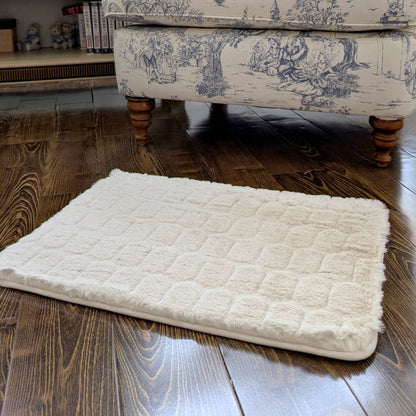 Floor Mat White Emboss 43cm x 61cm