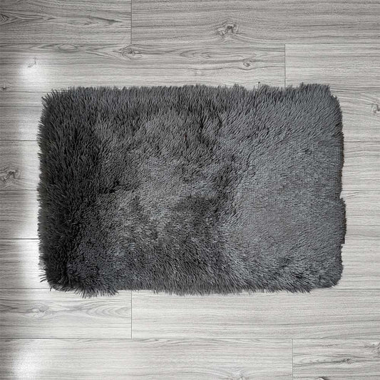 Floor Mat Black Poly-Fur 50cm x 76cm
