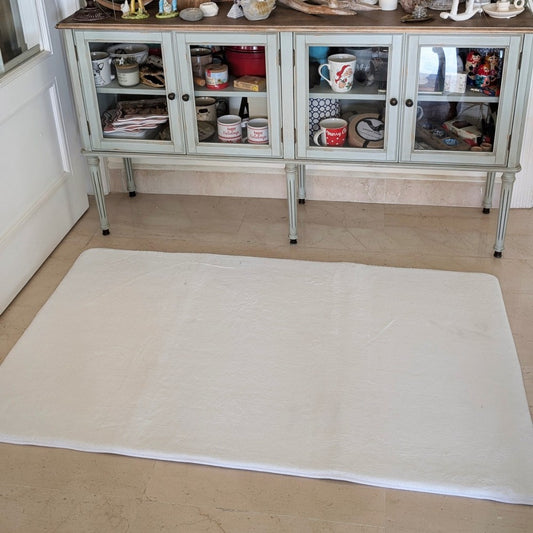 Floor Mat White 120cm x 152cm